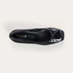 BALLERINES A TALONS KYRIEL VERNIS/CUIR VELOURS