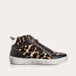 BASKETS BREAK LEOPARD