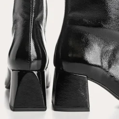 BOOTS AGATHA NAPLAK