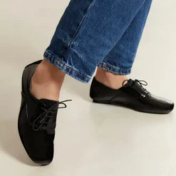 DERBIES HYDRA VERNIS CC