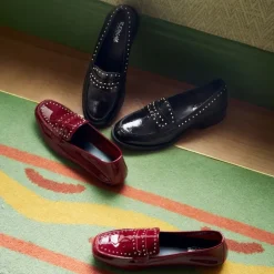 MOCASSINS HELODIE CUIR VERNIS ET CLOUS